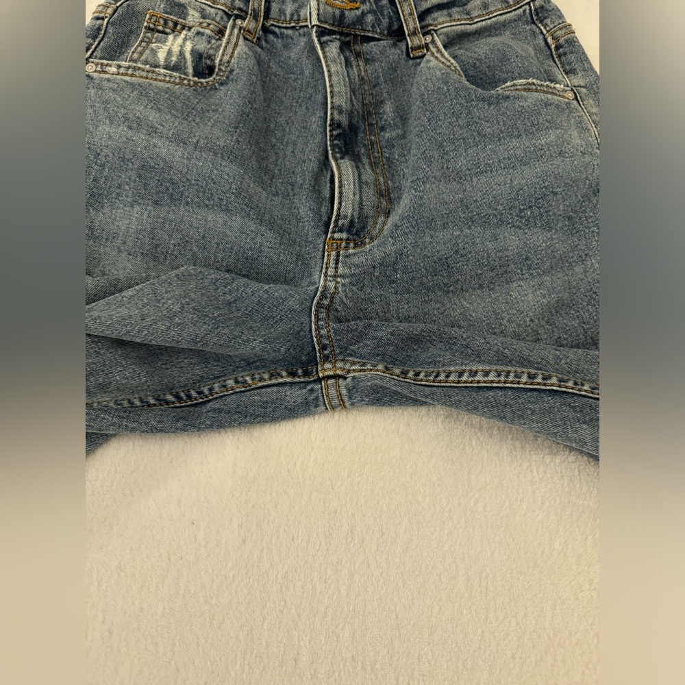 Never Worn Flare Jeans - Picture 5 of 7